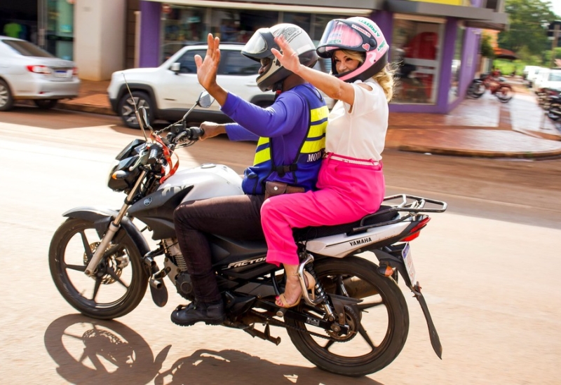 Entrega da obra de ponto para mototaxistas na Avenida Dorvalino dos Santos